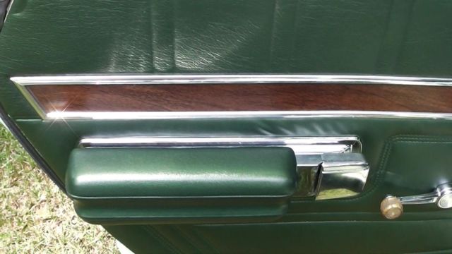 1972 Green Ford LTD Sedan