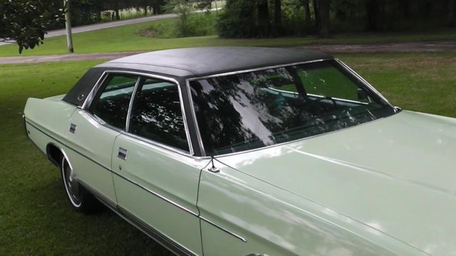 1972 Green Ford LTD Sedan