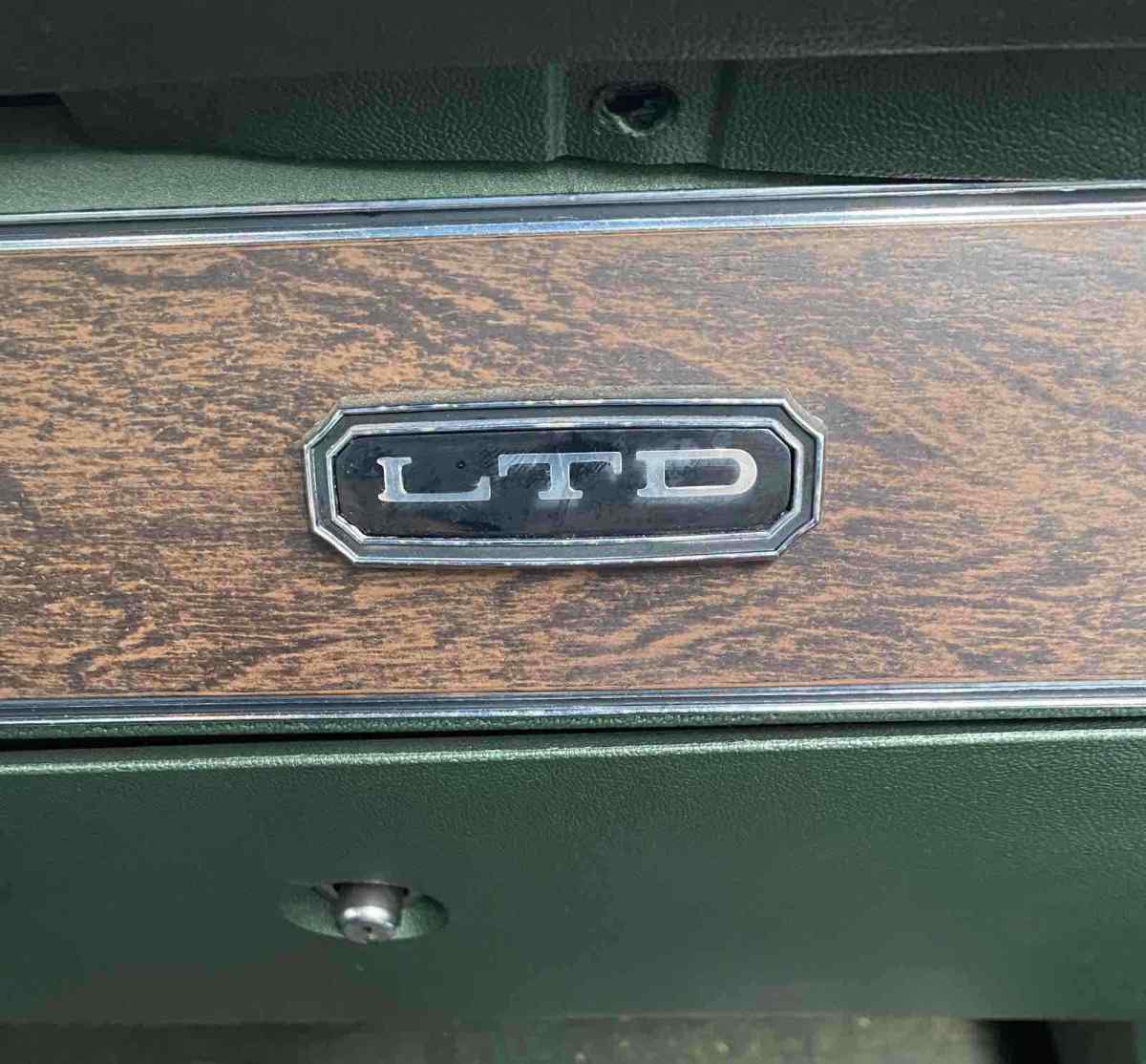 1972 Green Ford LTD Sedan