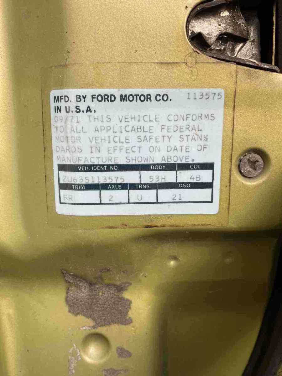 1972 Green Ford LTD Sedan