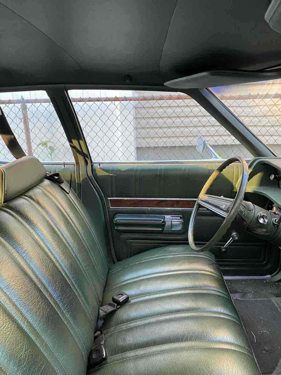 1972 Green Ford LTD Sedan