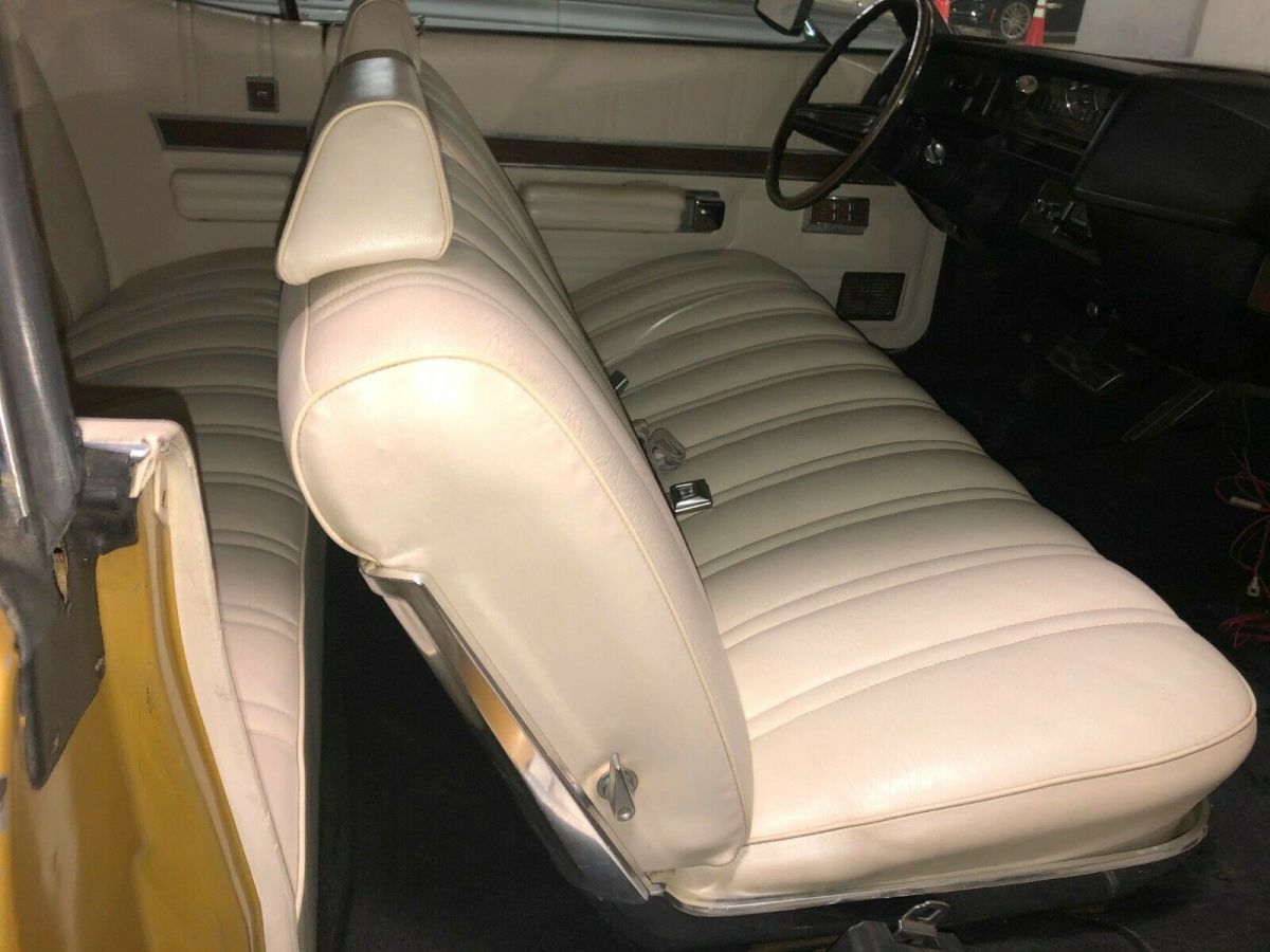 1972 Gold Ford LTD Convertible