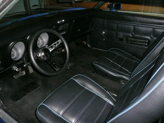 19720000 Blue Ford Mustang Sedan