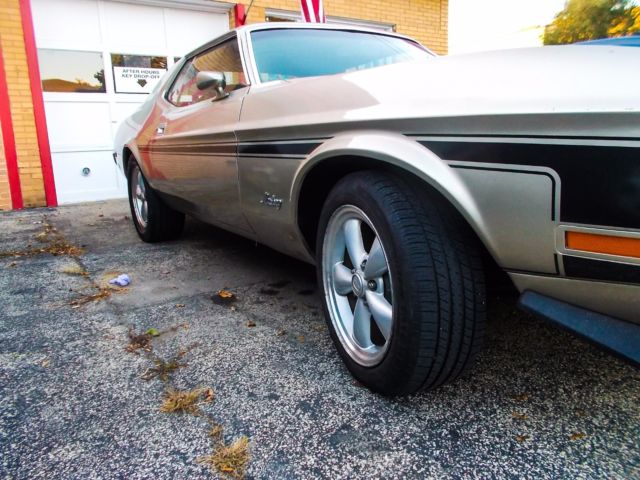 1972 Silver Ford Mustang Coupe