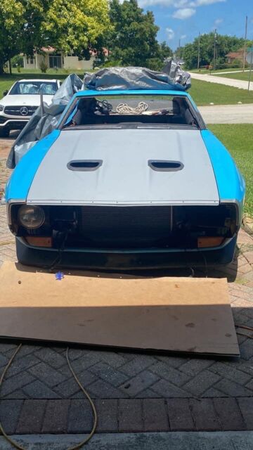 1972 Blue Ford Mustang