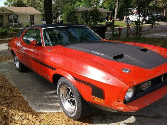 1972 Red Ford Mustang Coupe