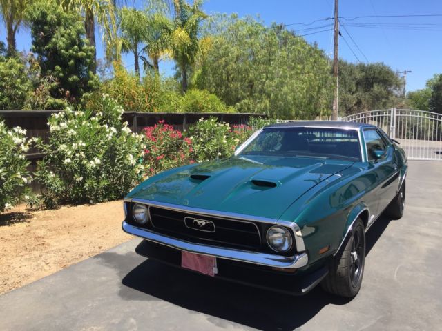 1972 Dark metallic green Ford Mustang Coupe
