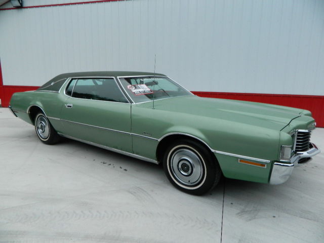 1972 Green Ford Thunderbird Coupe