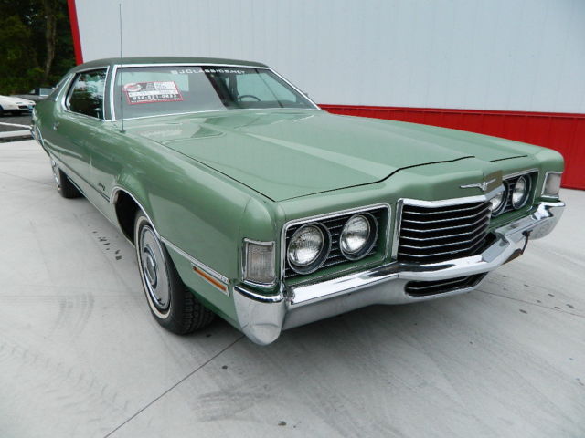 1972 Green Ford Thunderbird Coupe