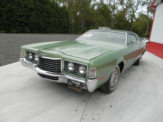 1972 Green Ford Thunderbird Coupe