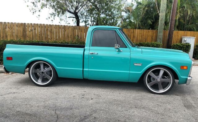 1972 White GMC 1500 Standard Cab Pickup