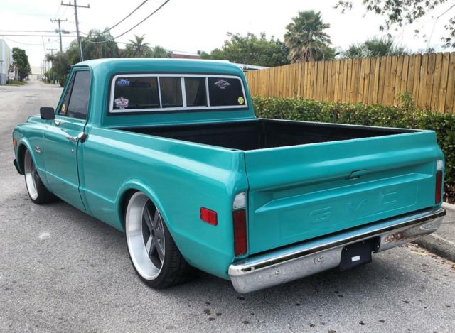 1972 White GMC 1500 Standard Cab Pickup