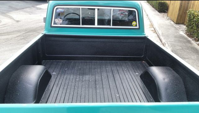 1972 White GMC 1500 Standard Cab Pickup