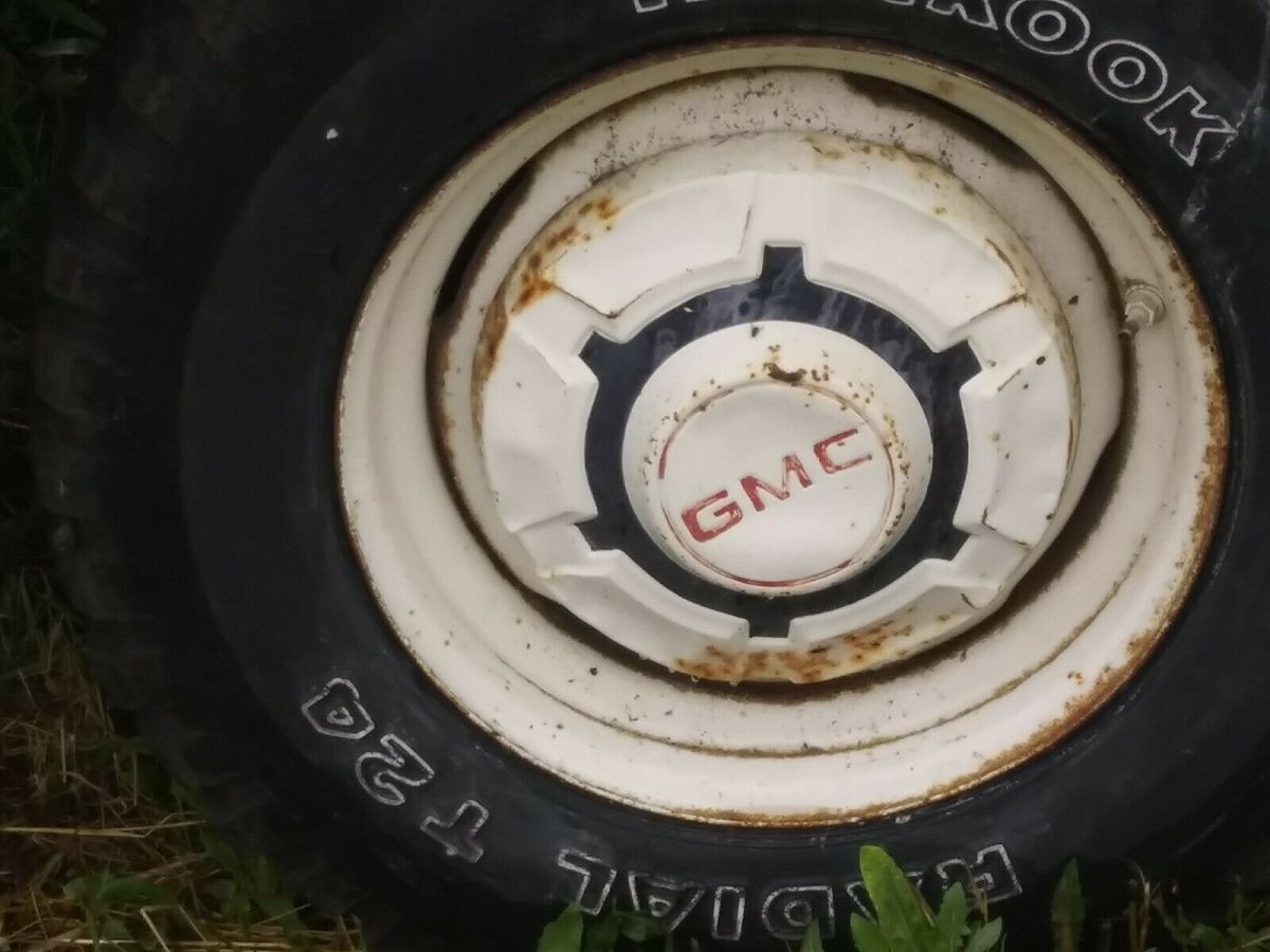 1972 GMC C2500 Standard Cab Pickup