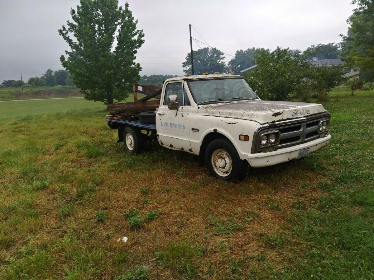 1972 GMC C2500 Standard Cab Pickup