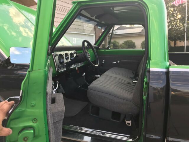 1972 Chevrolet C-10 Standard Cab Pickup