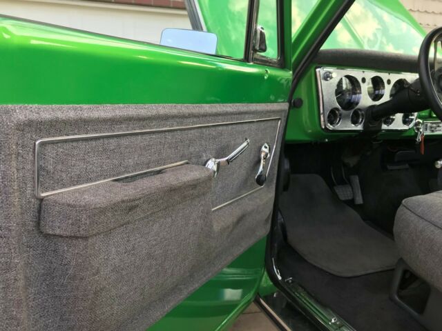 1972 Chevrolet C-10 Standard Cab Pickup