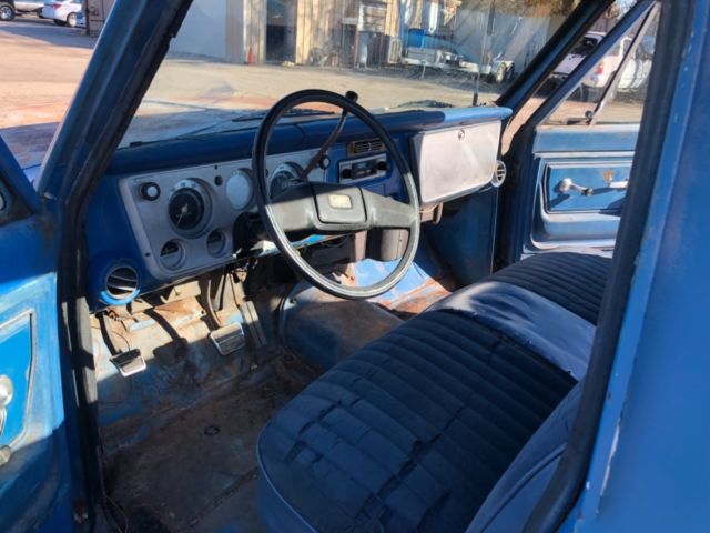 1972 Blue Chevrolet C-10 Pickup