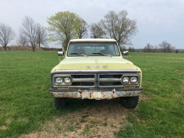 1972 Yellow Chevrolet Nova SUV