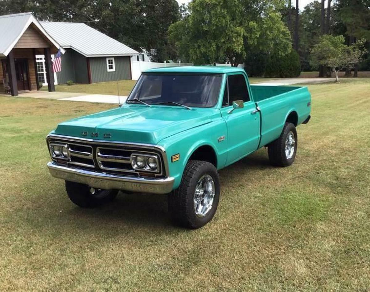 1972 Green GMC K10 4 X 4 Pickup Truck