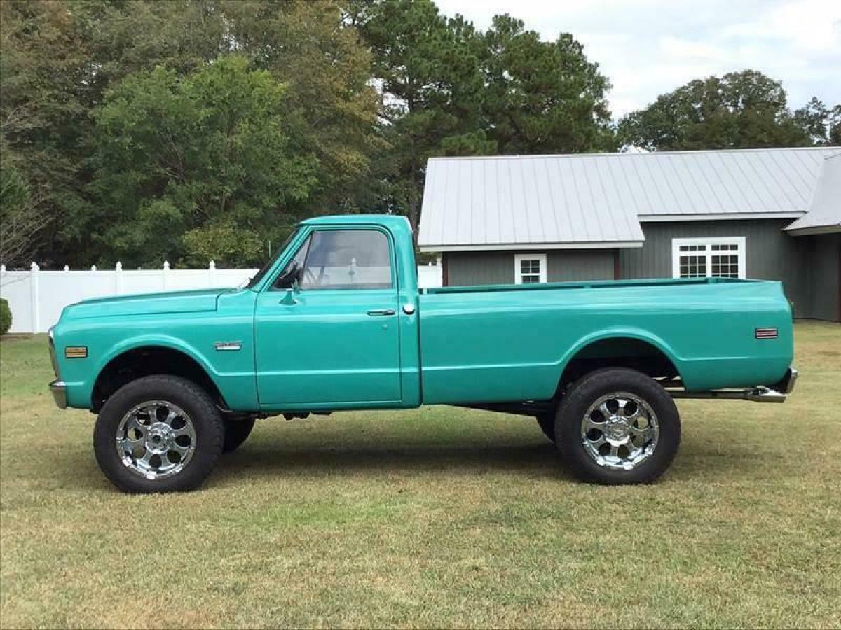 1972 Green GMC K10 4 X 4 Pickup Truck