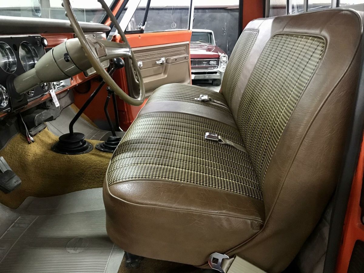 1972 Orange GMC K1500 --