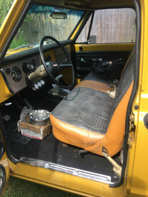 1972 Yellow Chevrolet C-10