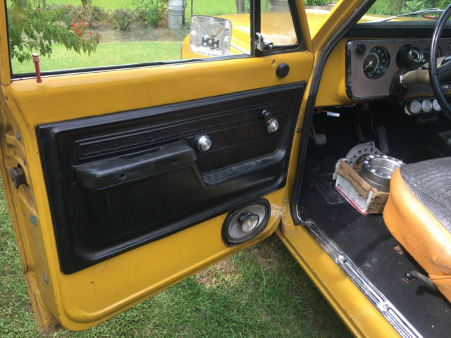 1972 Yellow Chevrolet C-10