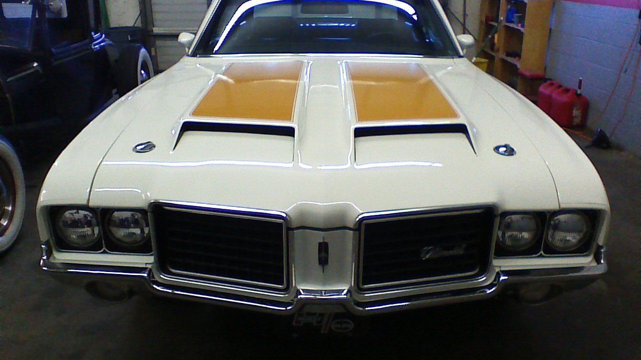 1972 White Oldsmobile 442 HARD TOP