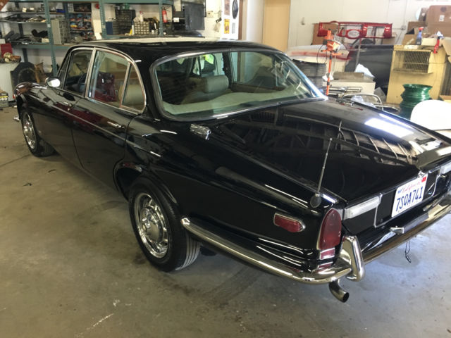 1972 Black Jaguar X-Type Sedan