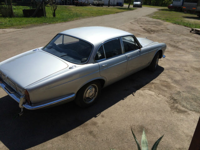 1972 Silver-metal Jaguar XJ6 U/K
