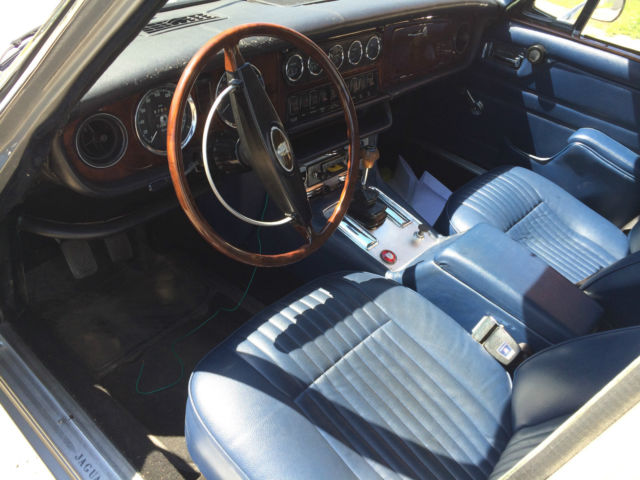 1972 Silver-metal Jaguar XJ6 U/K