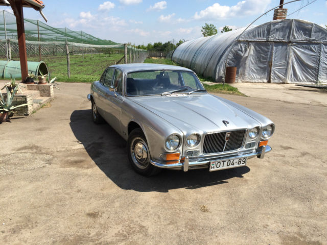1972 Silver-metal Jaguar XJ6 U/K