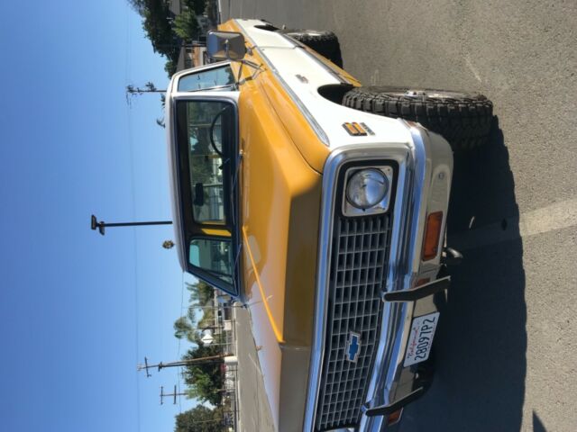 1972 Ochre/ white Chevrolet Cheyenne Standard Cab Pickup