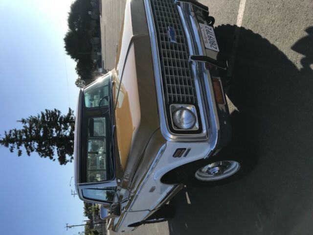 1972 Ochre/ white Chevrolet Cheyenne Standard Cab Pickup