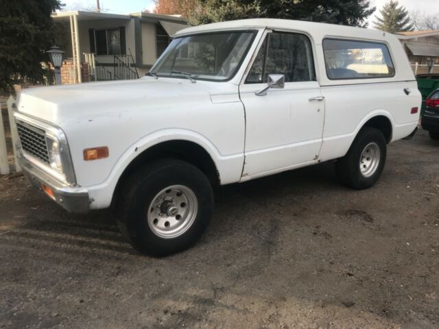 1972 White Chevrolet Blazer SUV