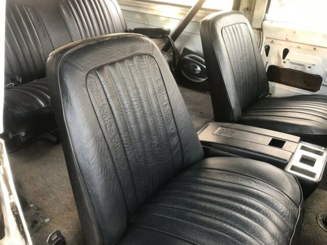 1972 White Chevrolet Blazer SUV