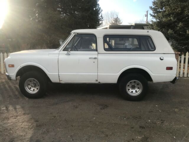 1972 White Chevrolet Blazer SUV