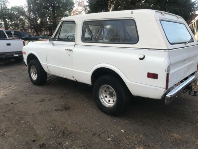 1972 White Chevrolet Blazer SUV
