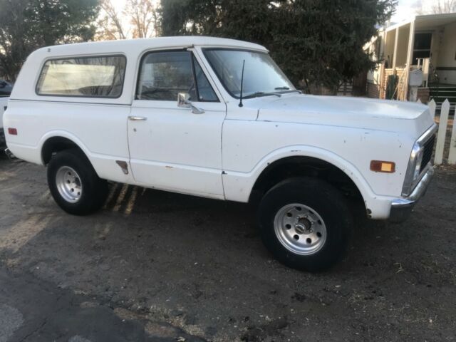 1972 White Chevrolet Blazer SUV