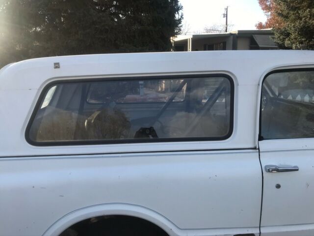 1972 White Chevrolet Blazer SUV