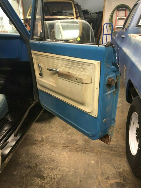 1972 Rider yellow Chevrolet Blazer Convertible