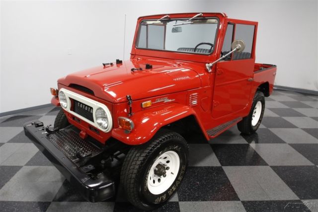 1972 Red Toyota FJ40