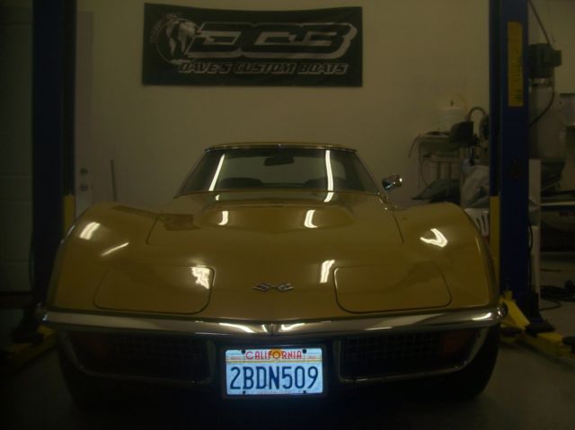 1972 Gold Chevrolet Corvette T TOP