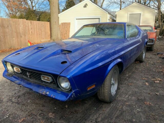 1972 Blue Ford Mustang Fastback
