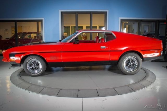 1972 Red Ford Mustang