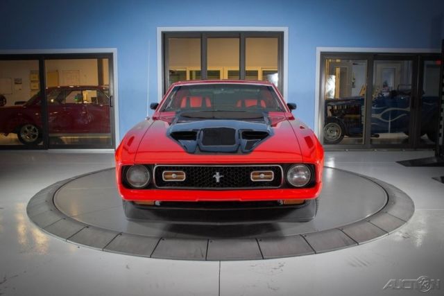 1972 Red Ford Mustang