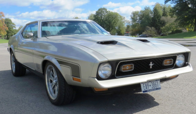 1972 Silver Ford Mustang Fastback