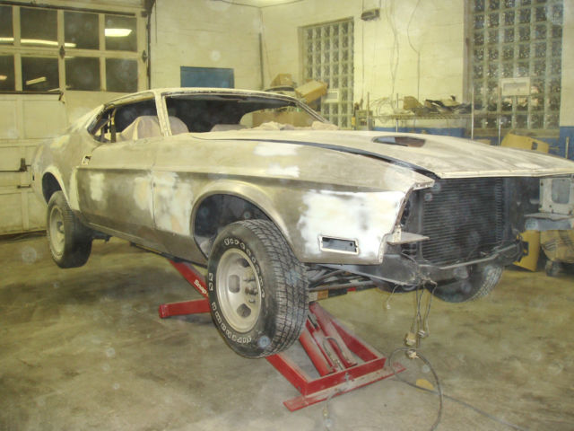 1972 Silver Ford Mustang Fastback