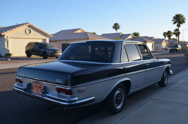 1972 Black Mercedes-Benz 200-Series Sedan